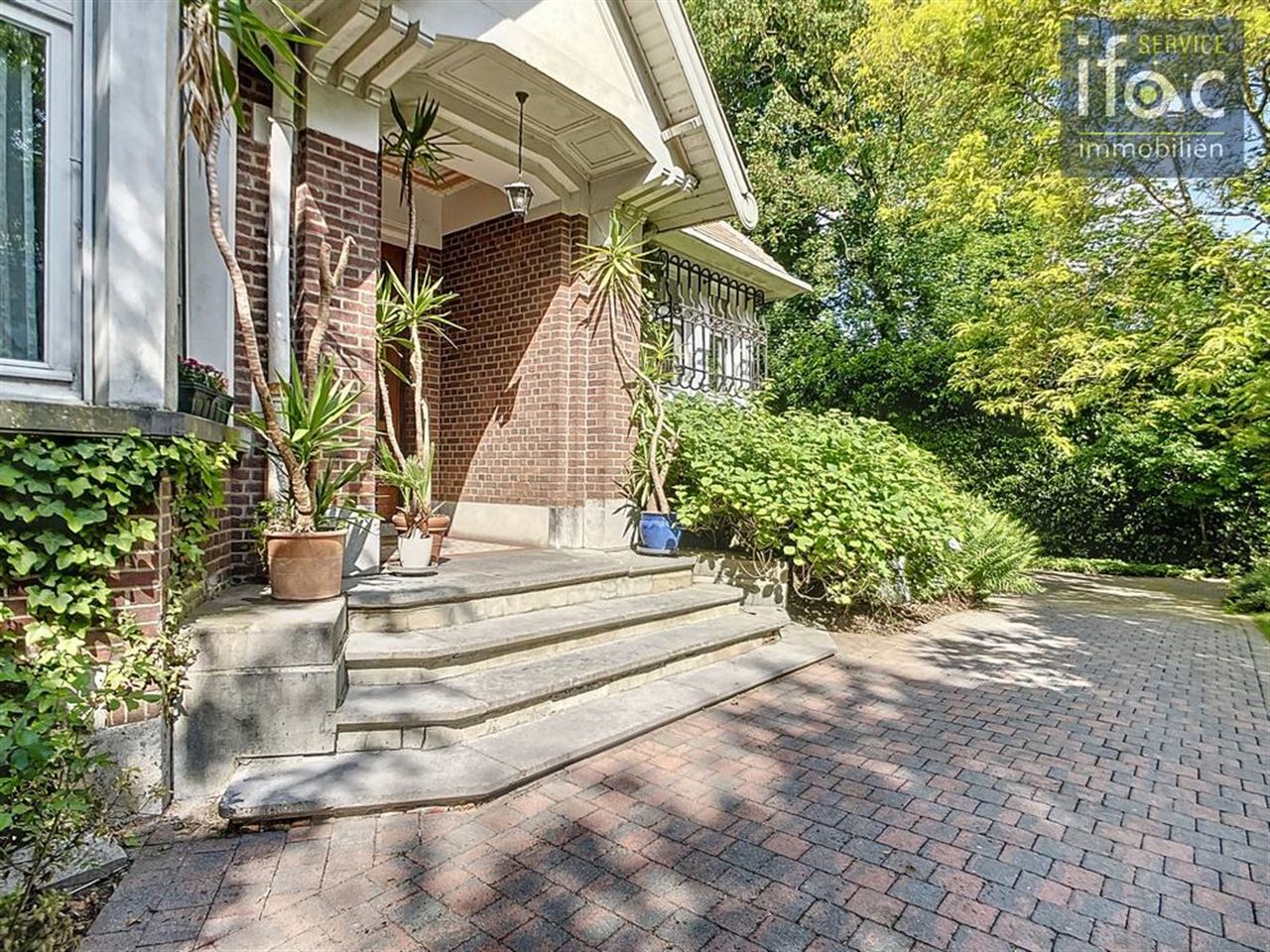 Historic Villa "steuts" for sale with 6 bedrooms