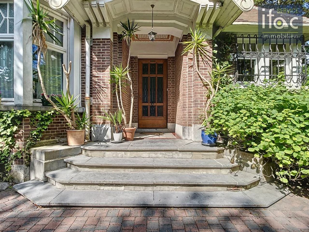 Historic Villa "steuts" for sale with 6 bedrooms