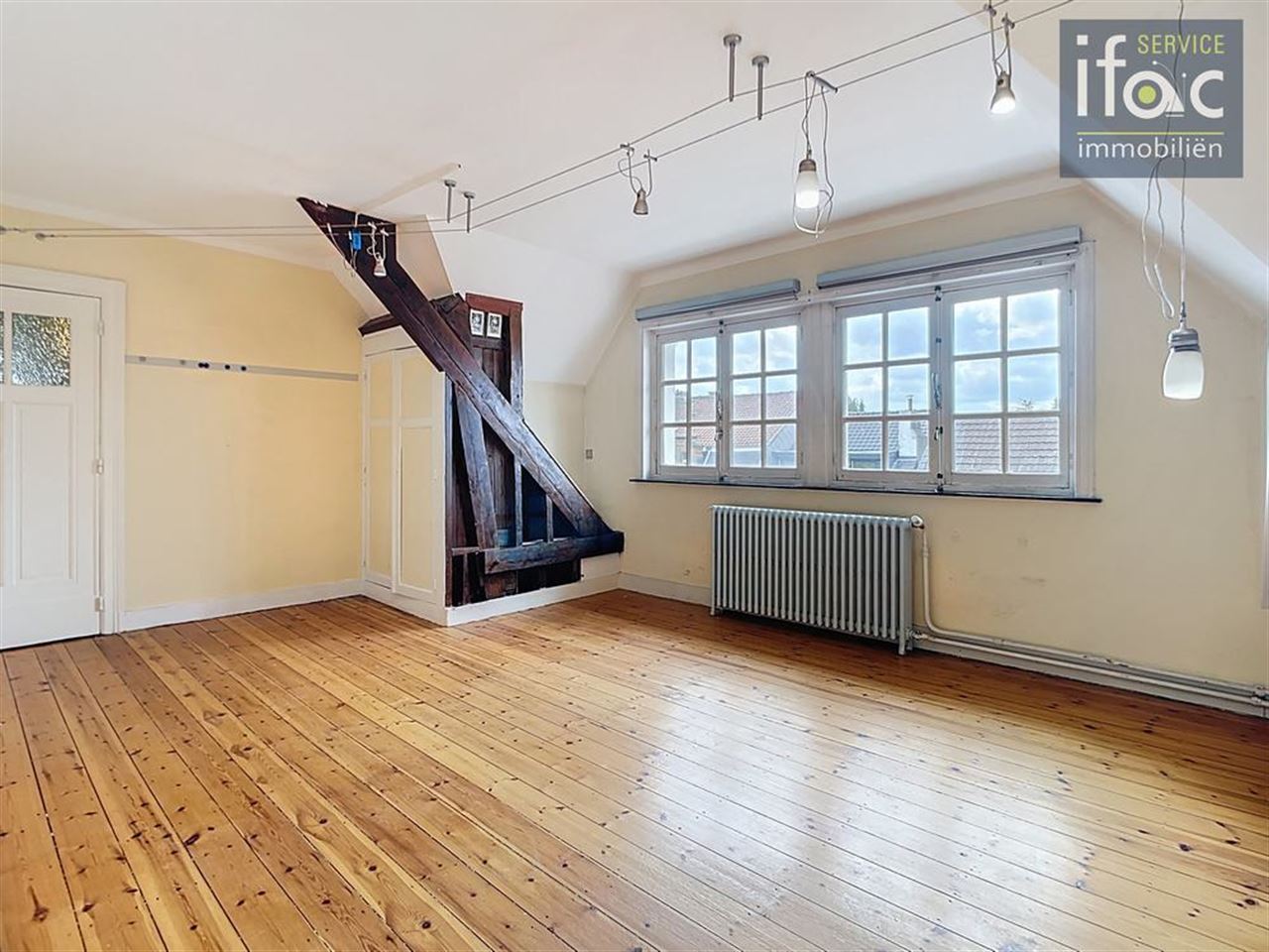 Historic Villa "steuts" for sale with 6 bedrooms