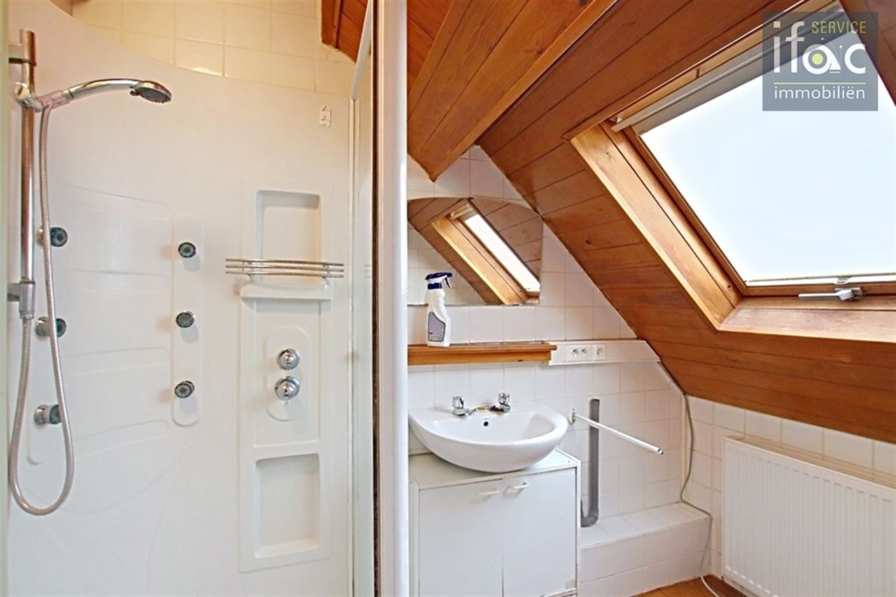 Opbrengsteigendom met 2 flats en handelsruimte Tervuren