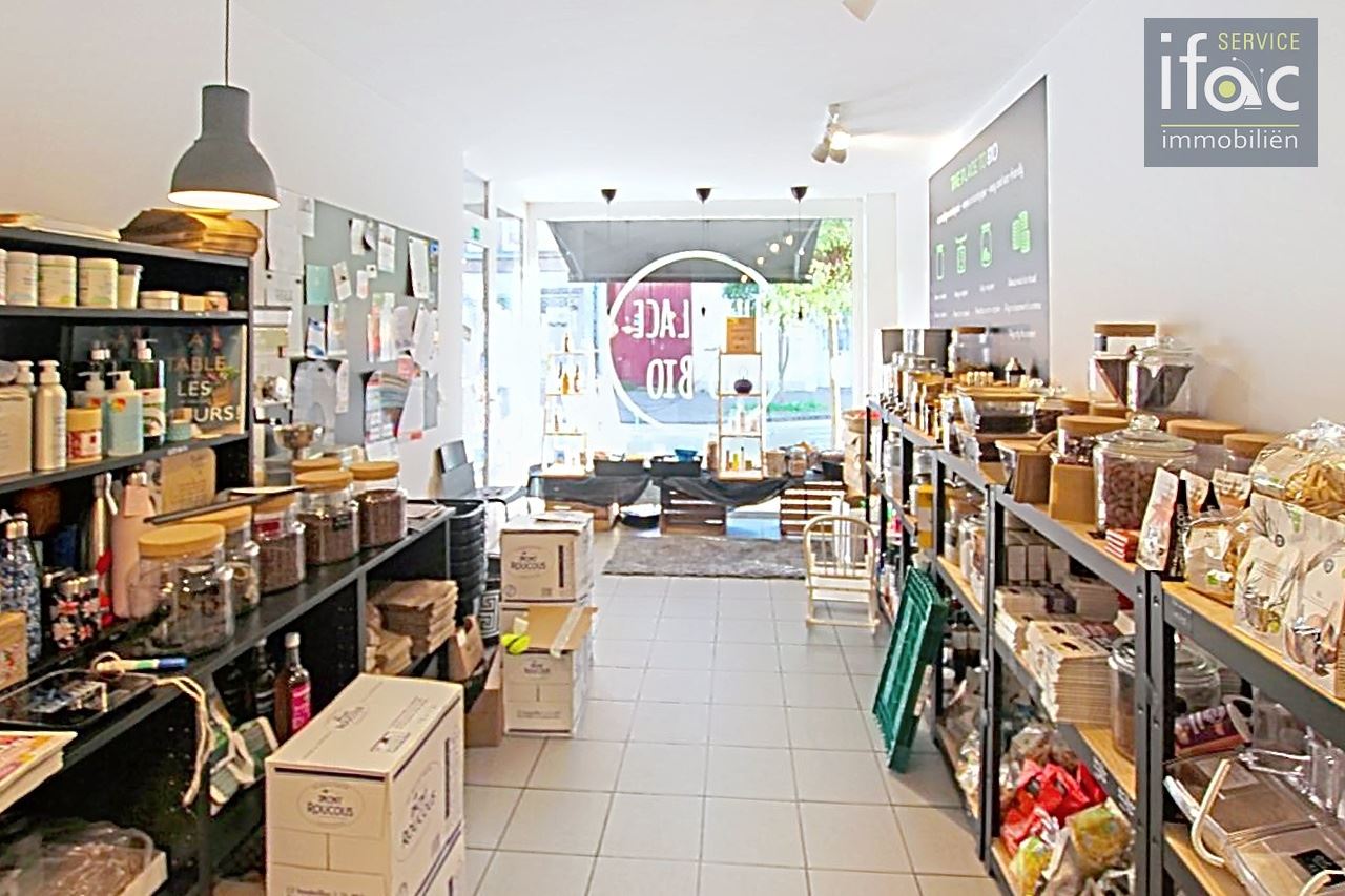 Opbrengsteigendom met 2 flats en handelsruimte Tervuren