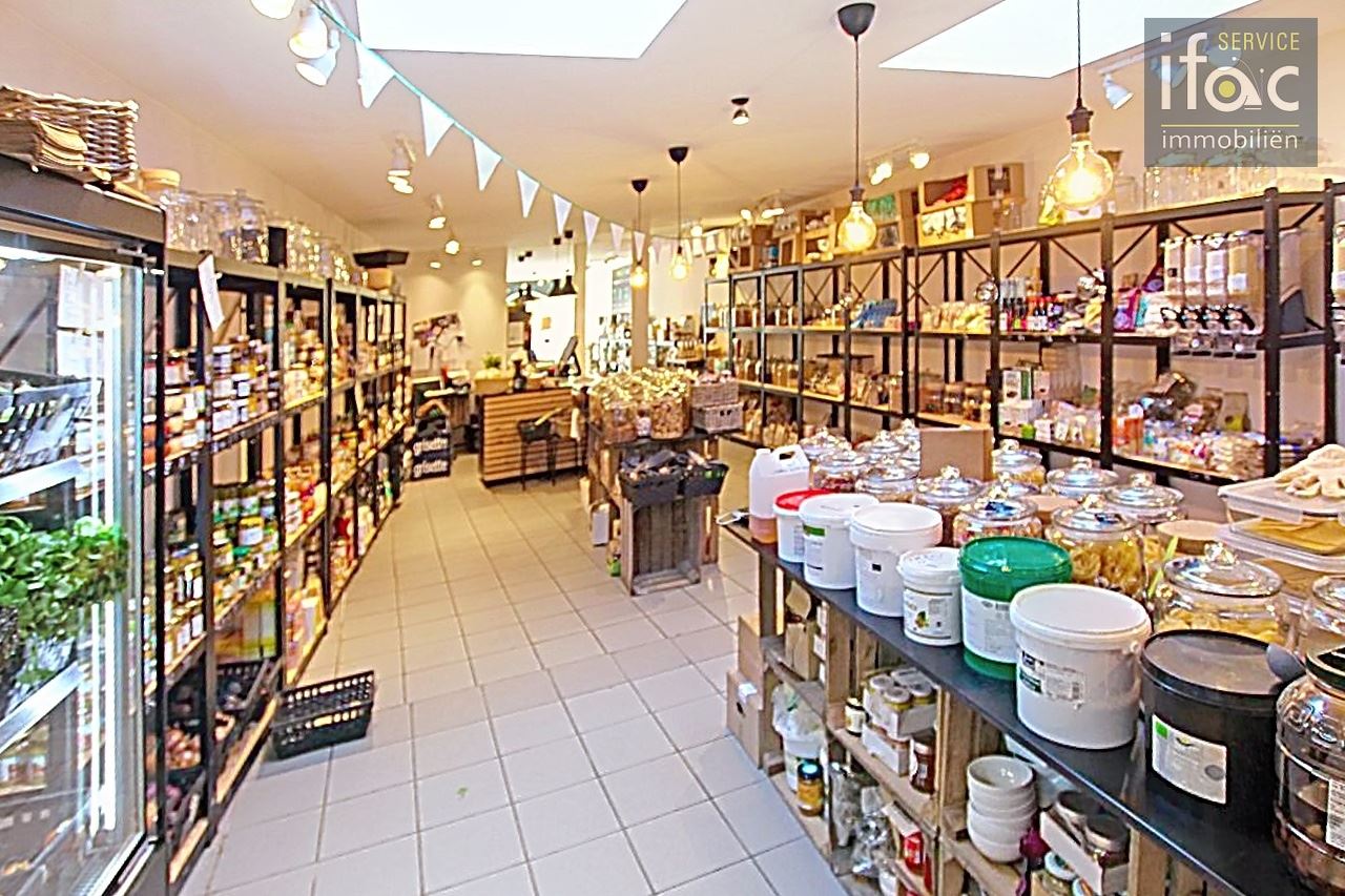 Opbrengsteigendom met 2 flats en handelsruimte Tervuren