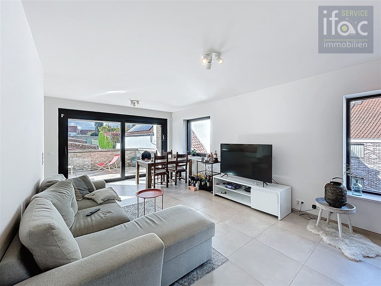 Modern en lichtrijk appartement