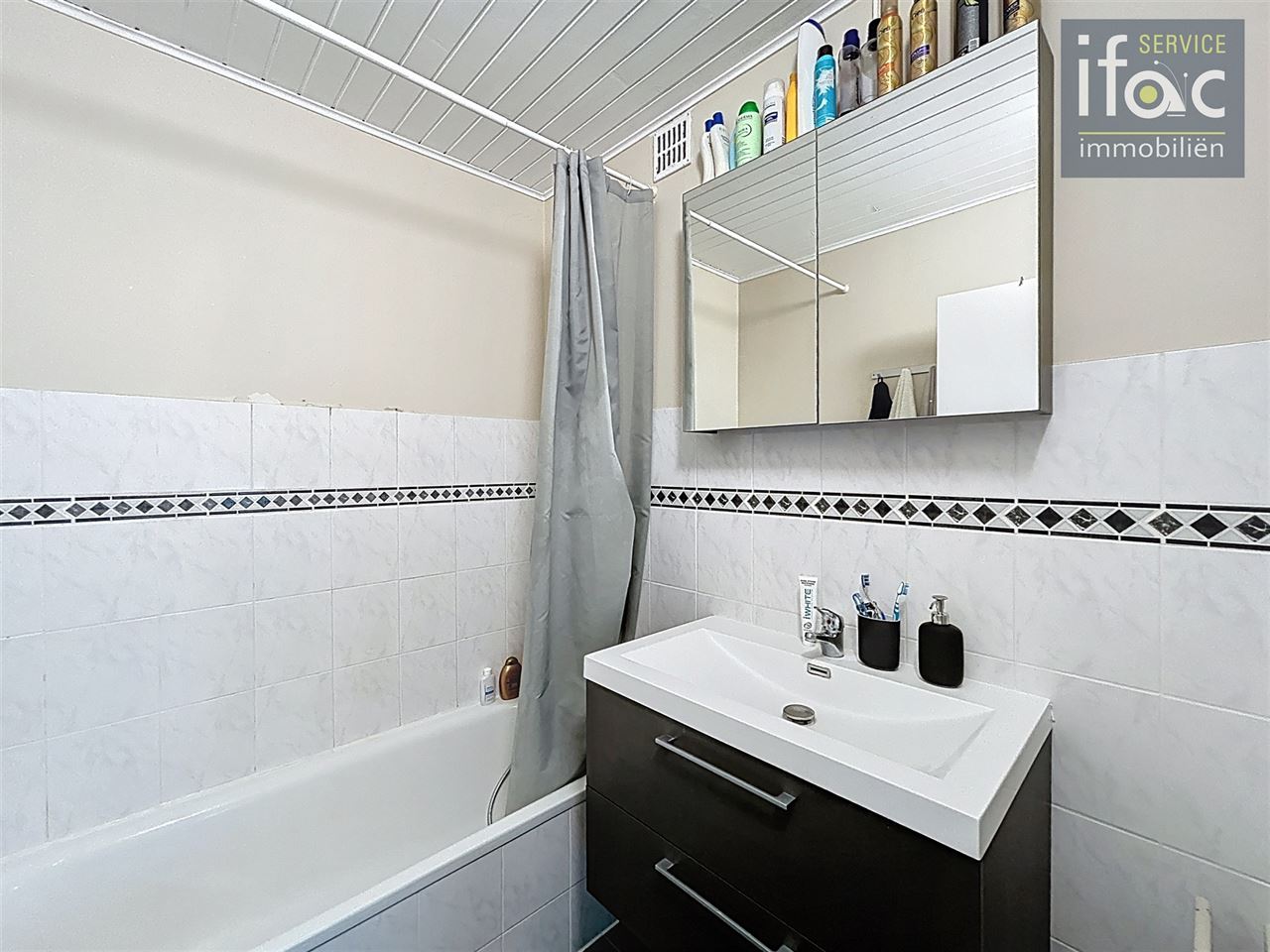 Ruim appartement met garage in Zaventem