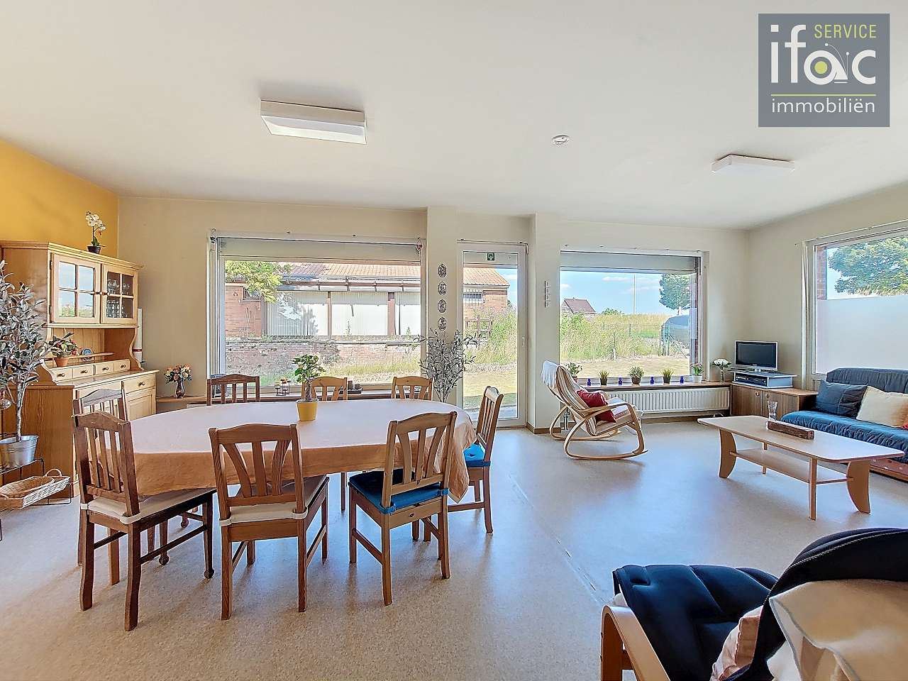 Centraal gelegen driegevelwoning met mooie tuin op ±7a