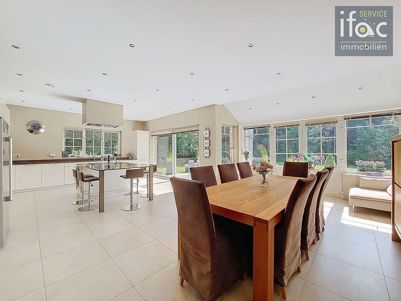 Exclusieve luxevilla op 14,47are TOP-afwerking!