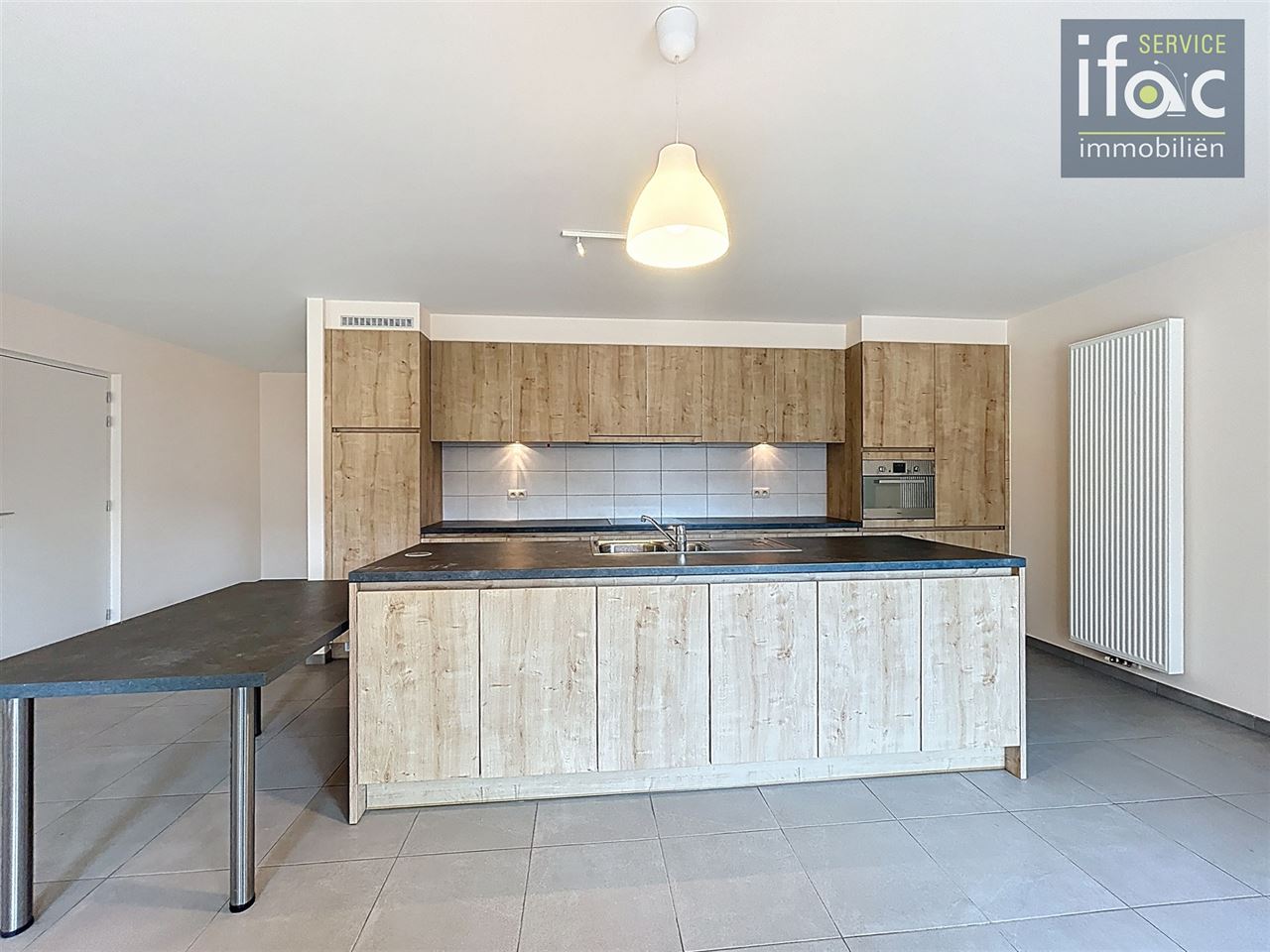 Mooi 2-slaapkamer appartement en parking in centrum Tervuren