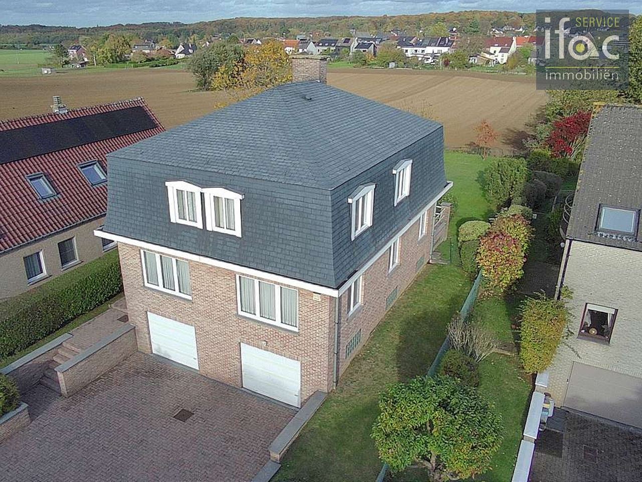 Fantastisch gelegen villa met panoramisch uitzicht