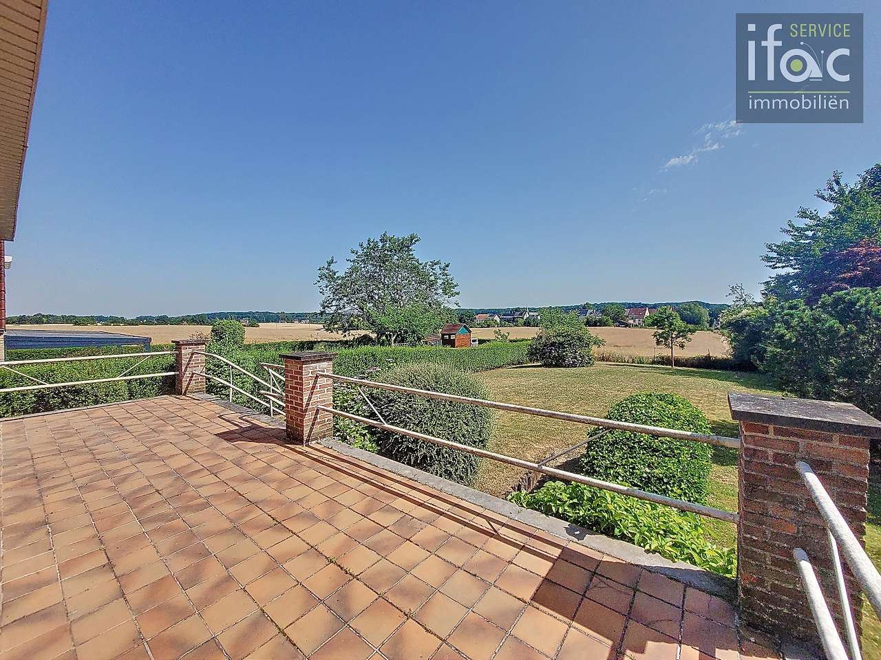 Fantastisch gelegen villa met panoramisch uitzicht