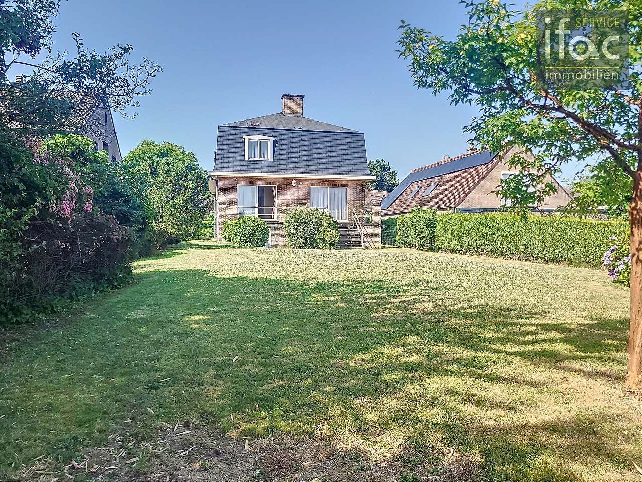 Fantastisch gelegen villa met panoramisch uitzicht