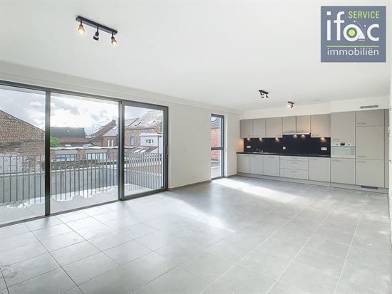 Beautiful recently built apartment