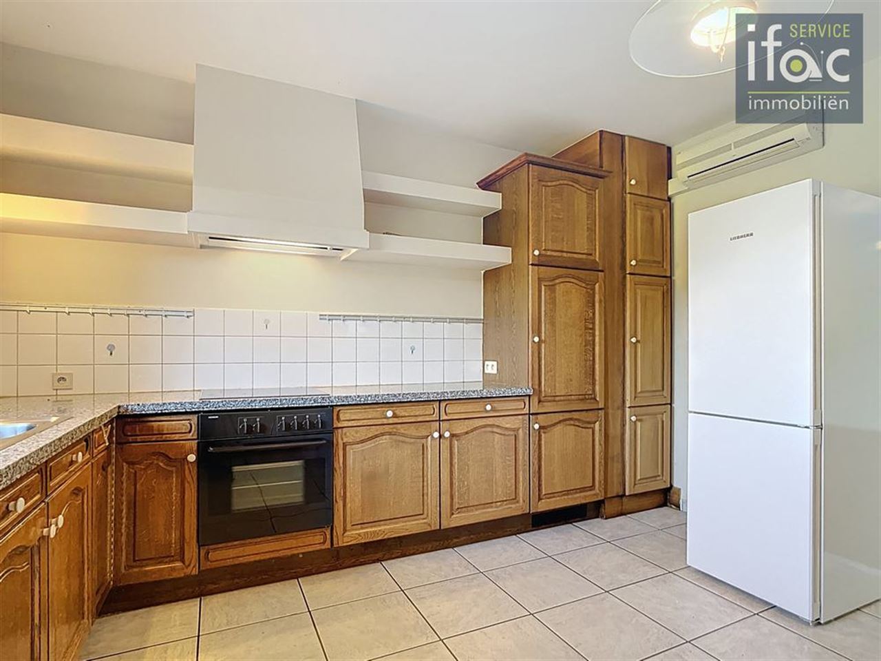 Ruim en klassevol gelijkvloers-appartement met 3 slaapkamers