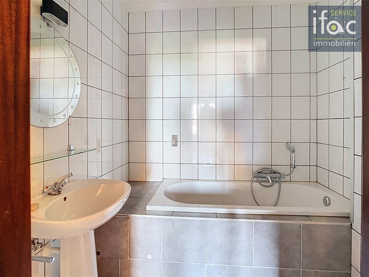 Ruim en klassevol gelijkvloers-appartement met 3 slaapkamers