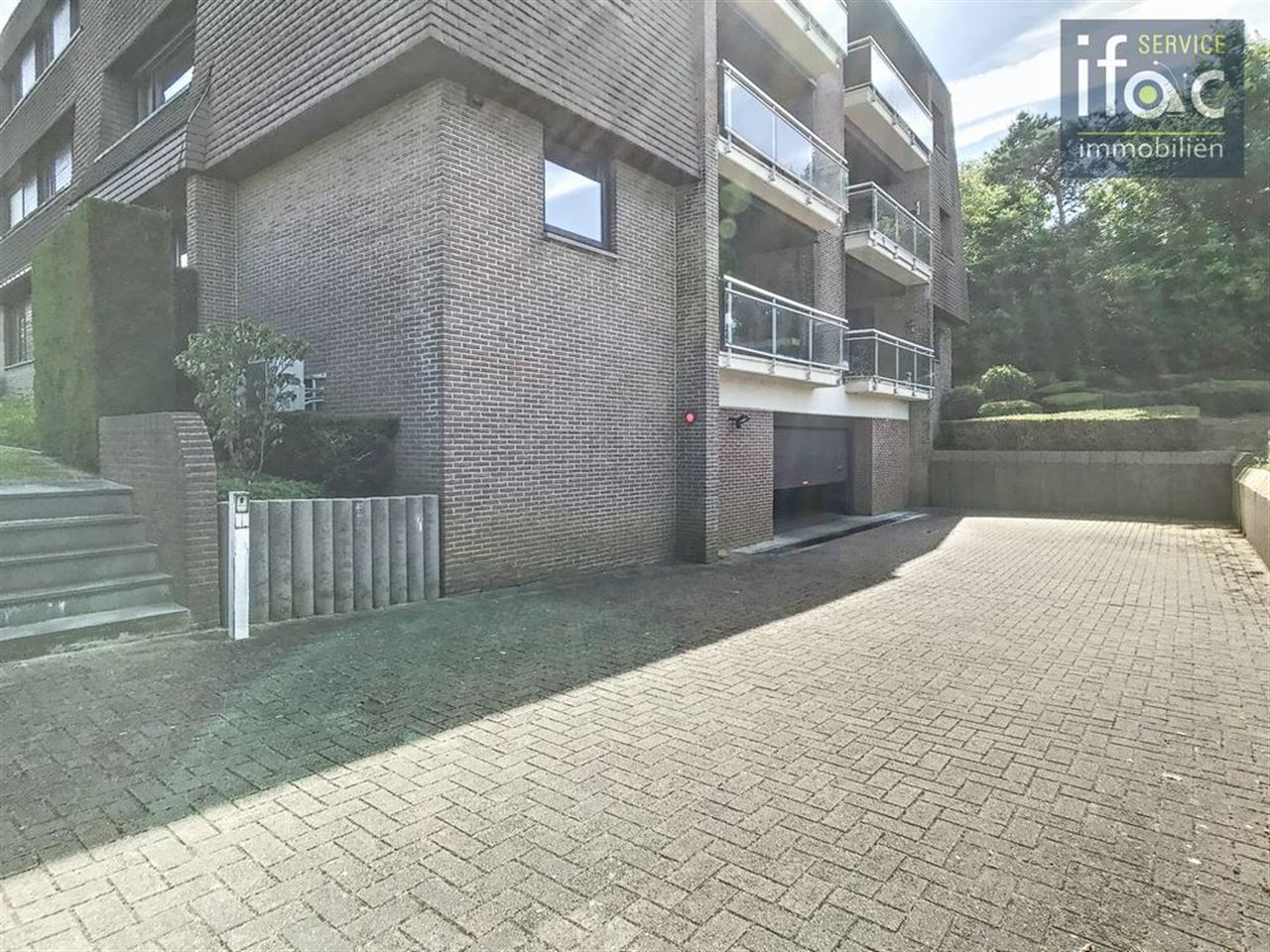 Ruim en klassevol gelijkvloers-appartement met 3 slaapkamers