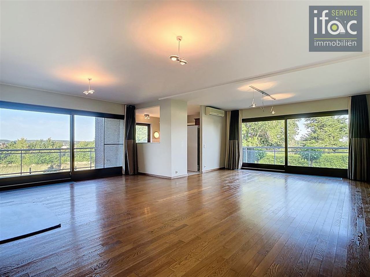 Ruim en klassevol gelijkvloers-appartement met 3 slaapkamers