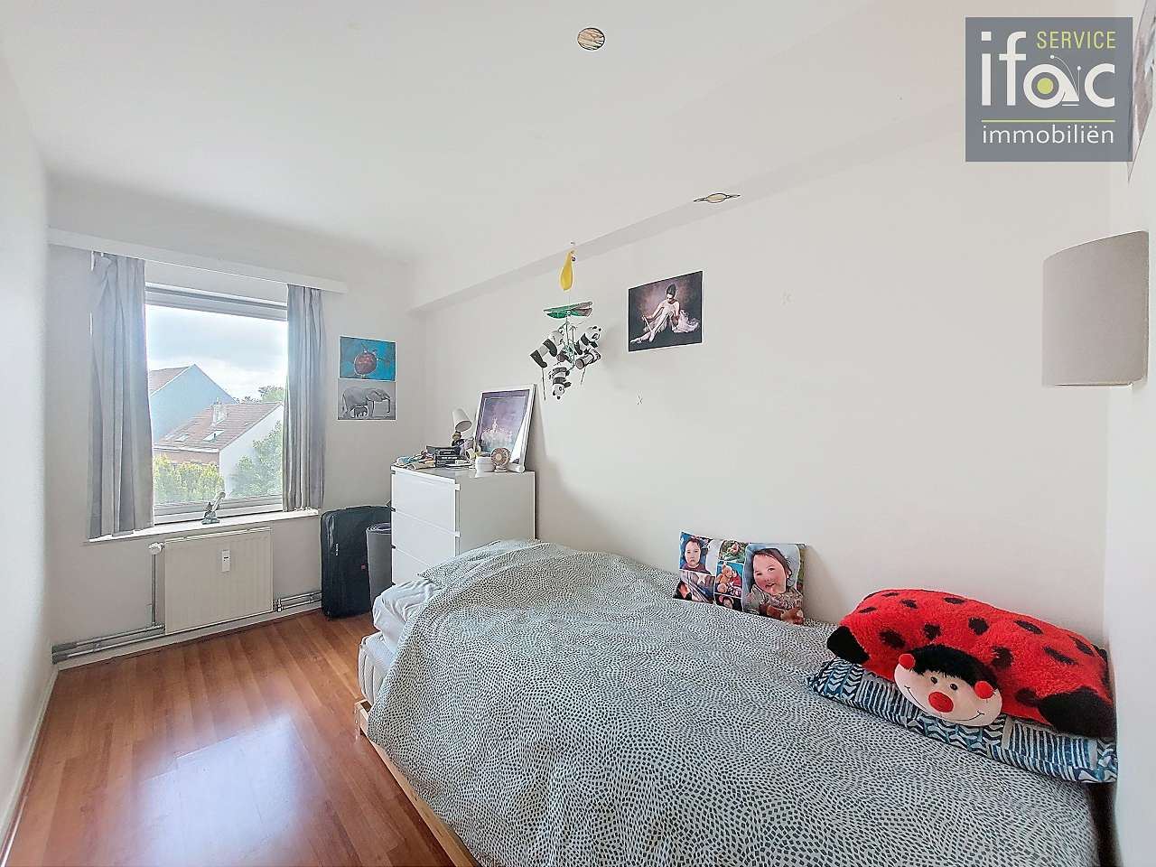 Lichtrijk gerenoveerd 2-slaapkamerappartement met lift in Te