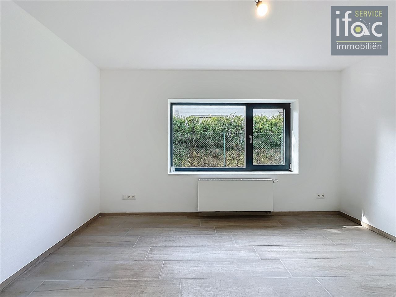 Moderne villa met 6 slaapkamers en zonnige tuin in wijk Arboretum