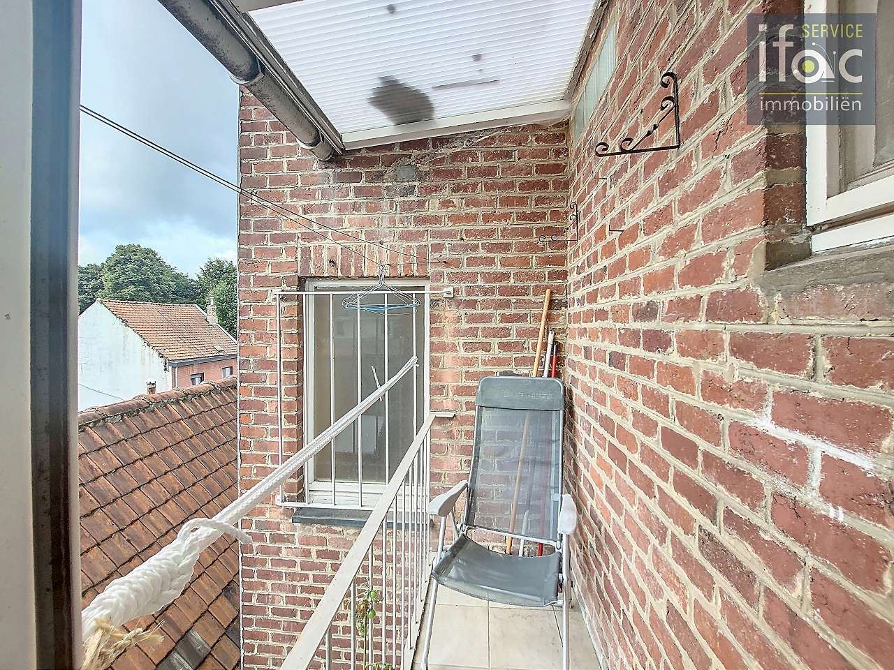 Lichtrijk gerenoveerd 2-slaapkamerappartement met lift in Te