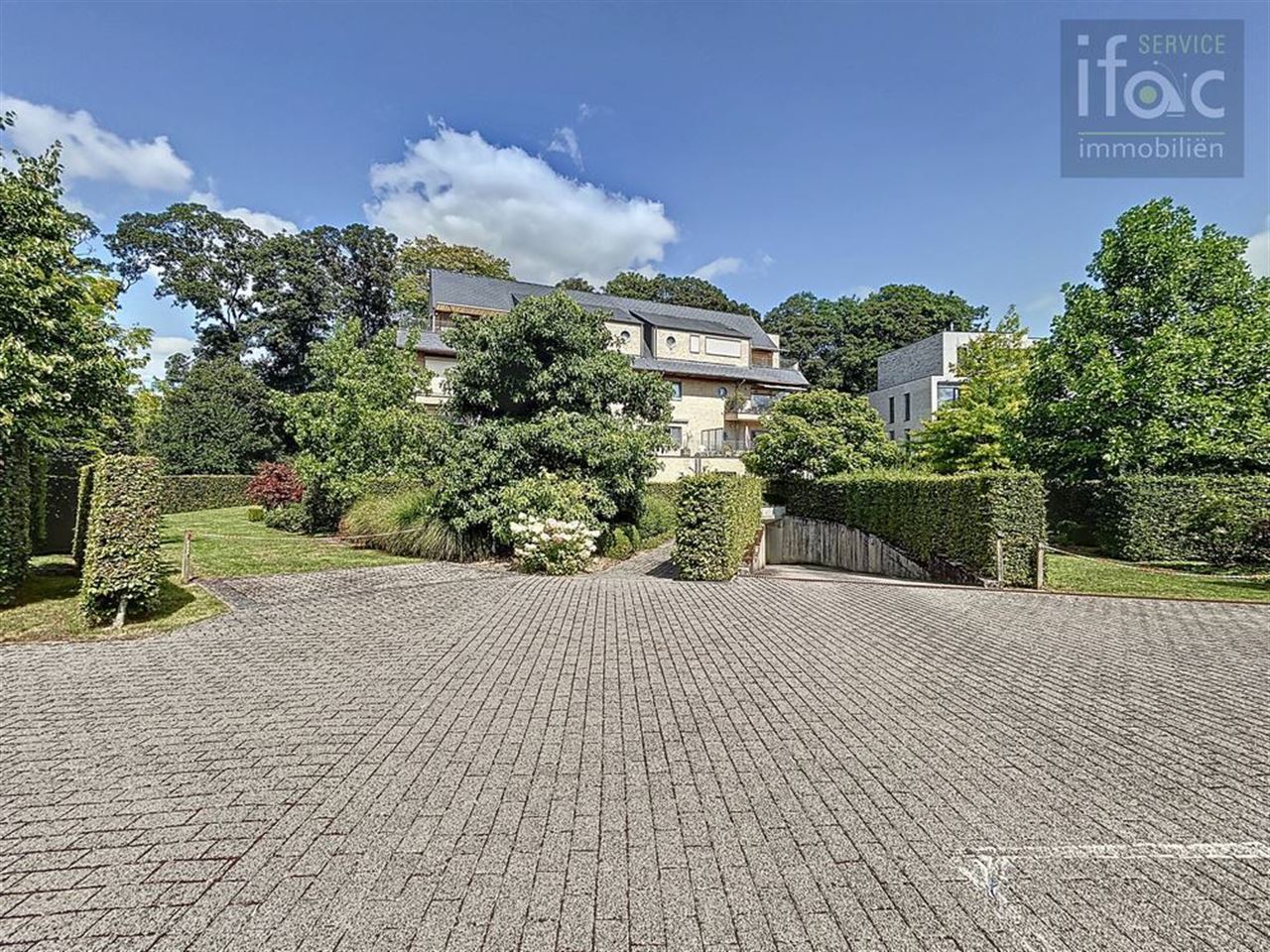 Luxury ground-floor apartment in the center of Tervuren