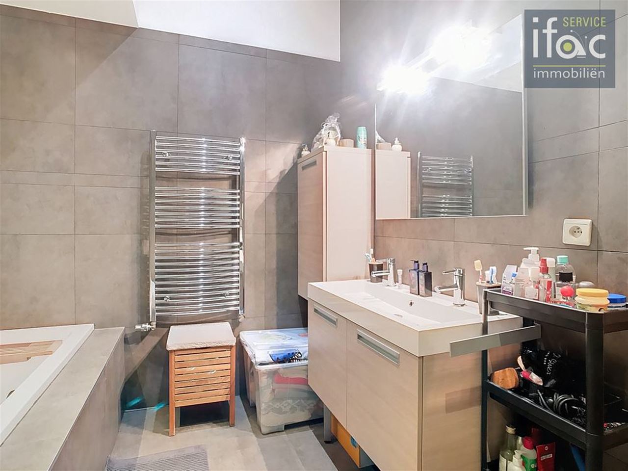 Appartement 2 slpks, 2 badkrs & garagebox