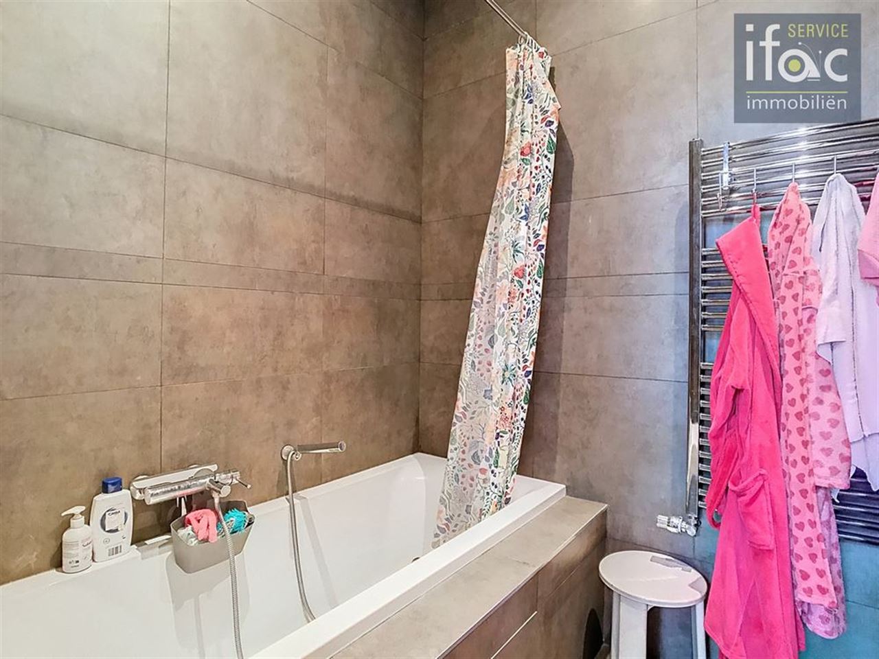 Appartement 2 slpks, 2 badkrs & garagebox