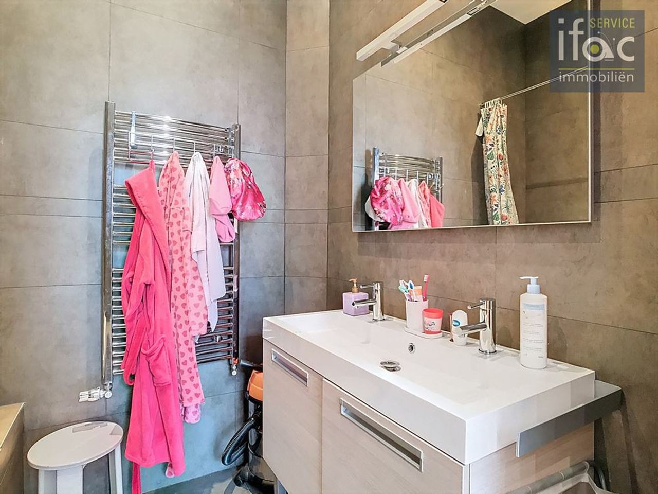 Appartement 2 slpks, 2 badkrs & garagebox