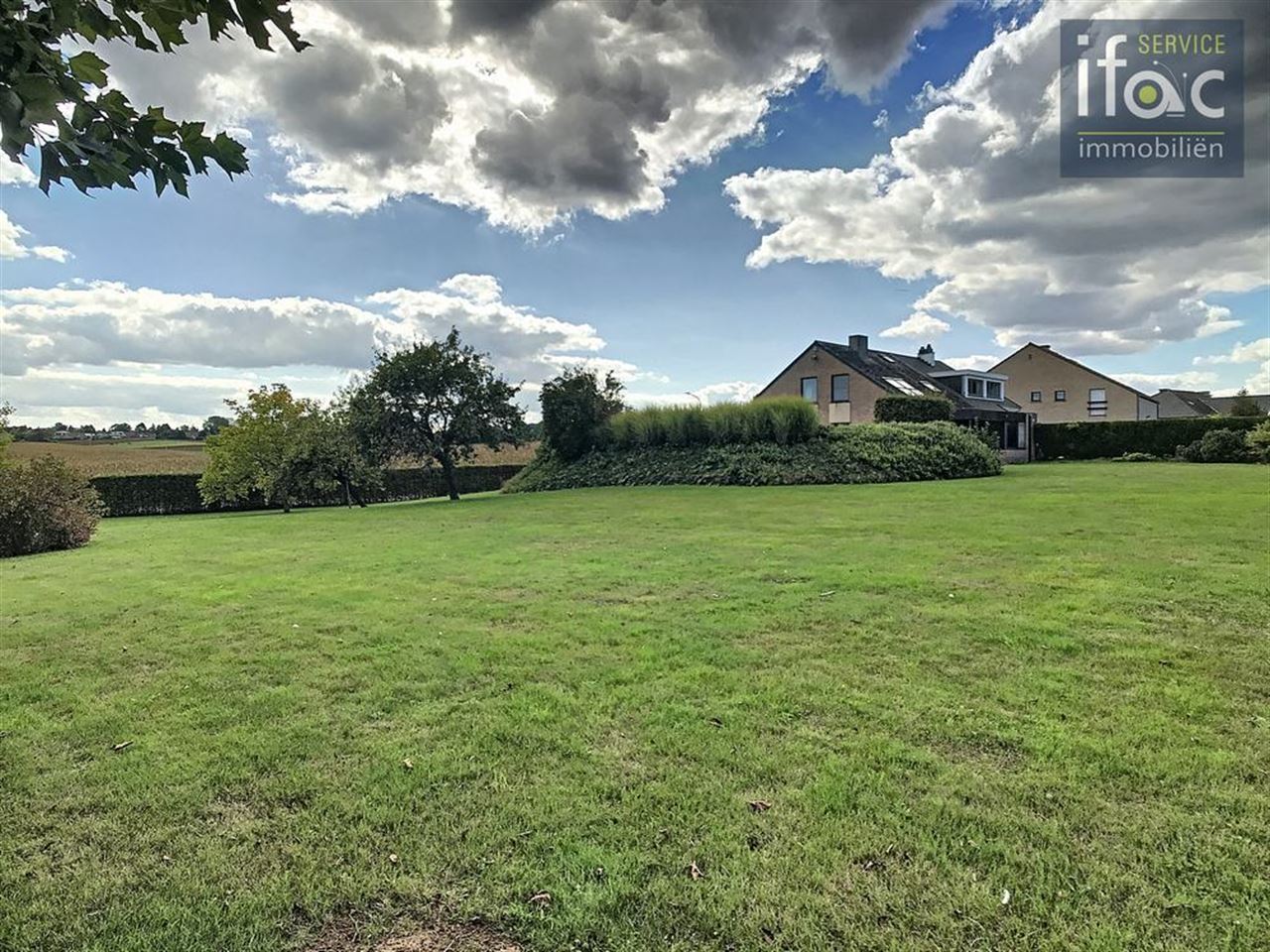 Prachtige 3-gevel villa met unieke panoramische vergezichten