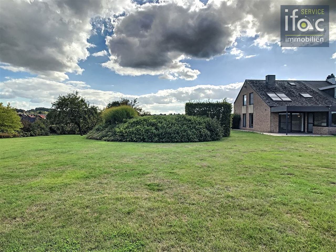 Prachtige 3-gevel villa met unieke panoramische vergezichten