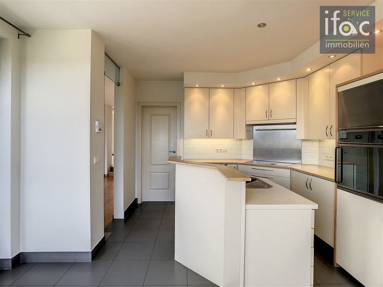 Prachtige 3-gevel villa met unieke panoramische vergezichten