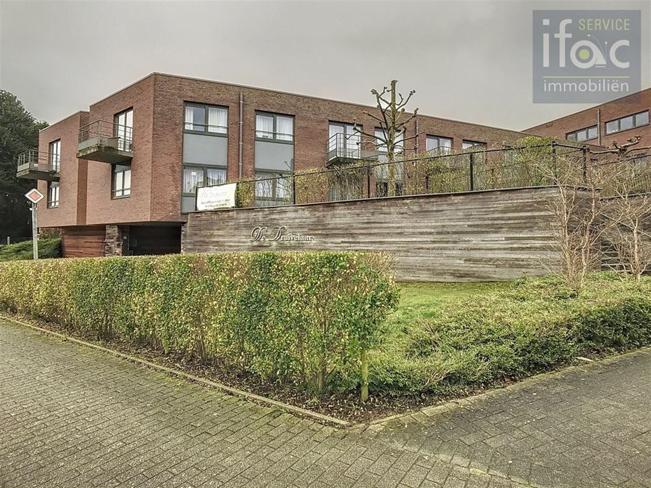 Office or practice space of 45 m² in Residence Druivelaar