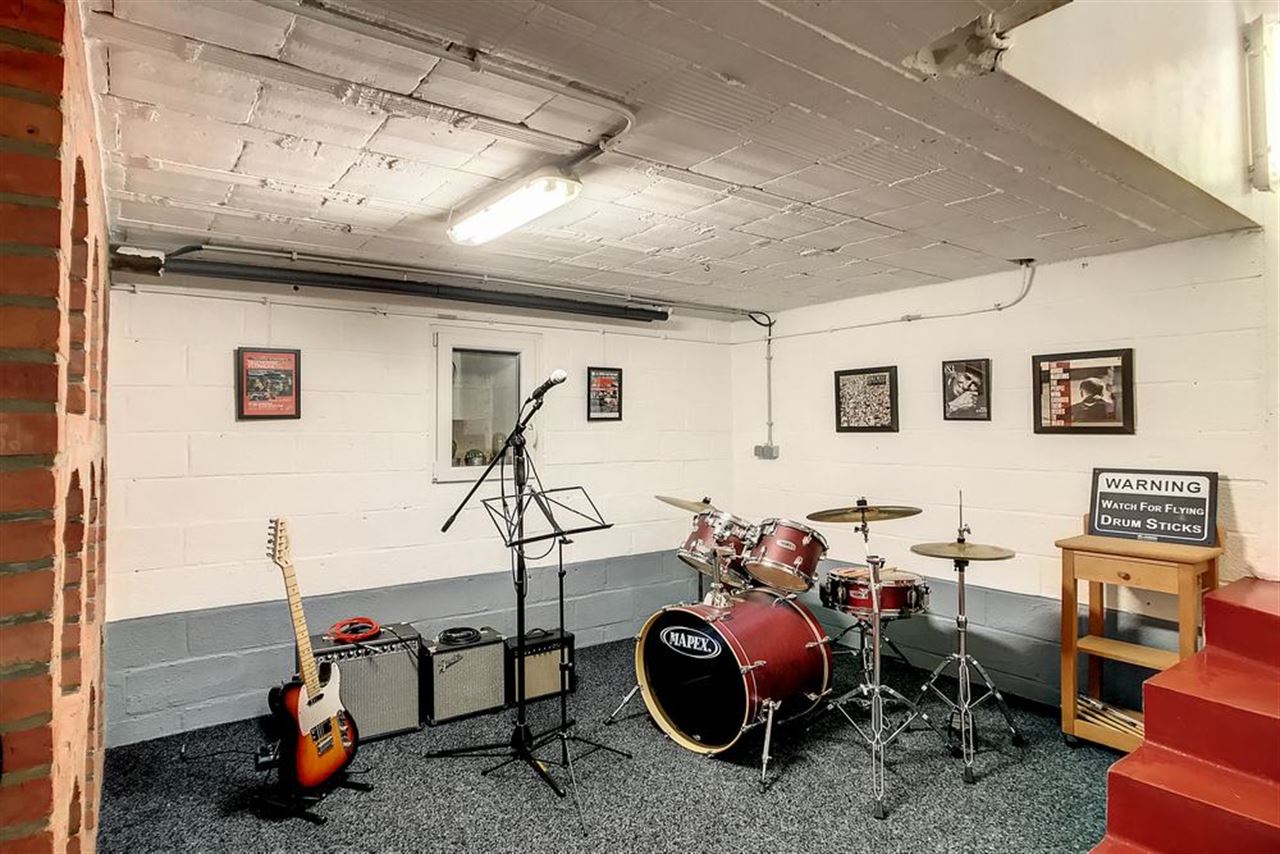 Charmante villa in residentiële omgeving met prachtig aangelegde tuin