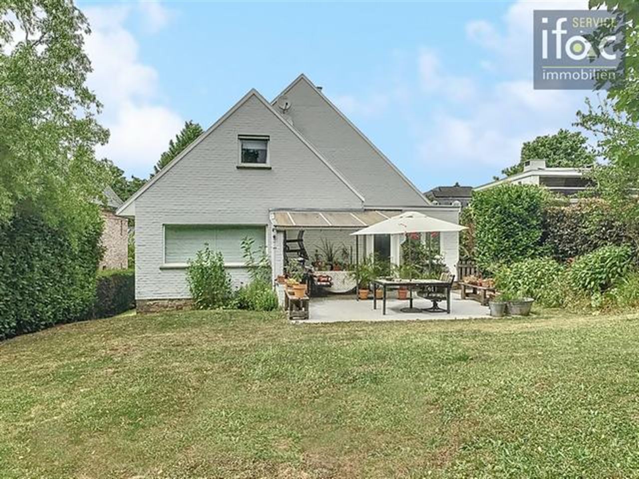 Prachtige villa op toplocatie, 6 slaapkamers en 2 badkamers