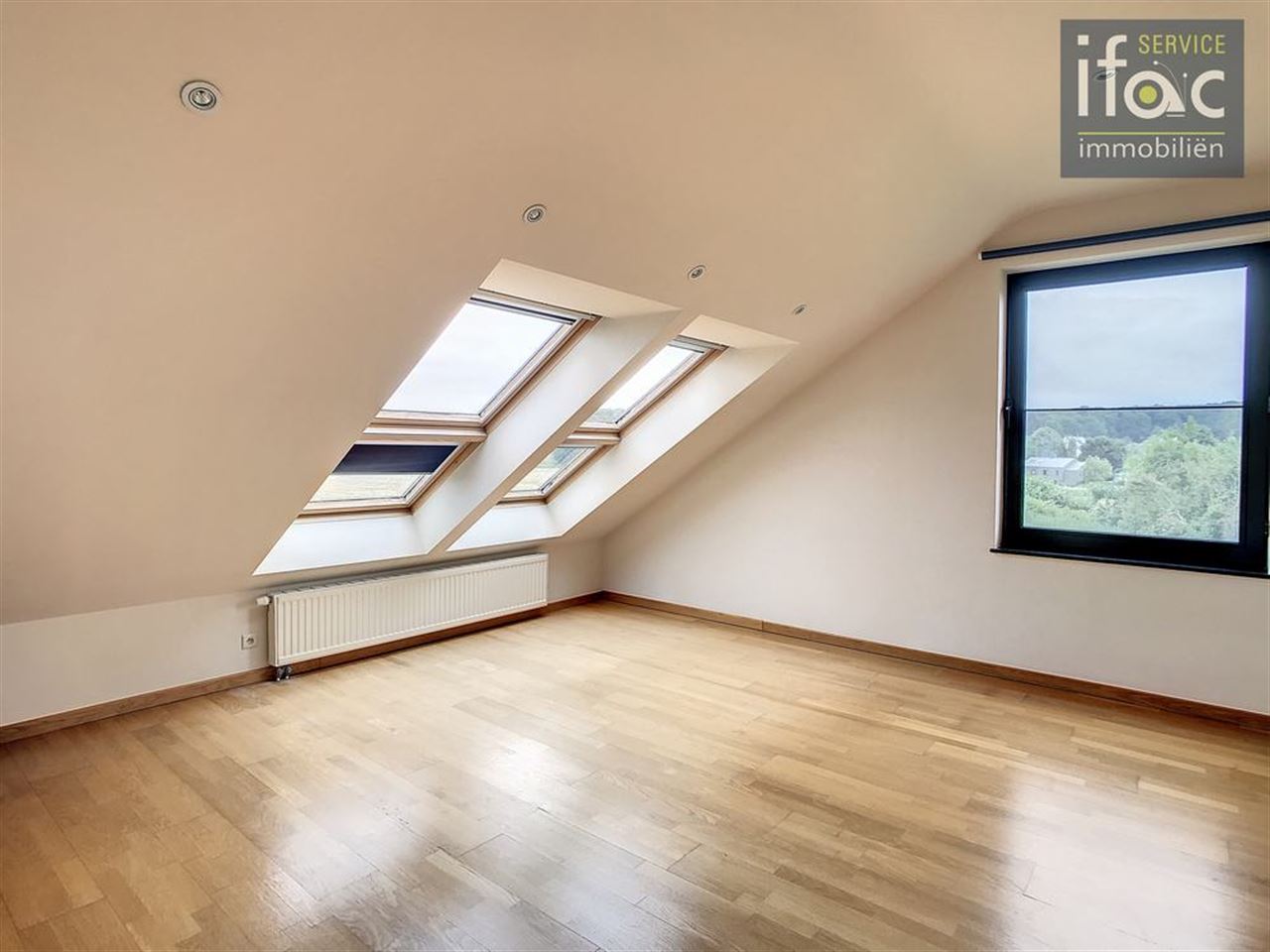 Prachtige 3-gevel villa met unieke panoramische vergezichten