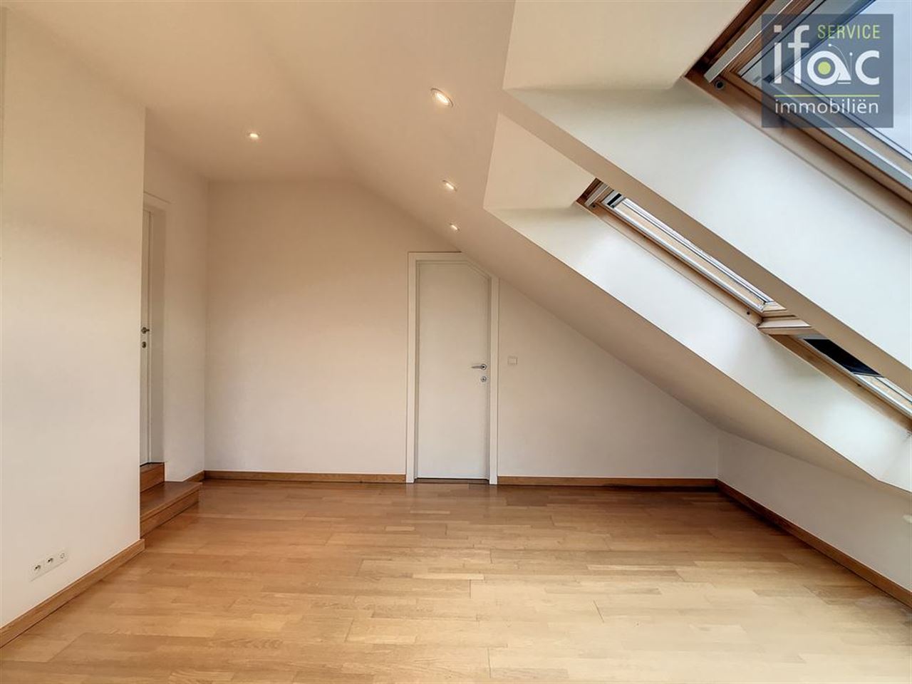 Prachtige 3-gevel villa met unieke panoramische vergezichten