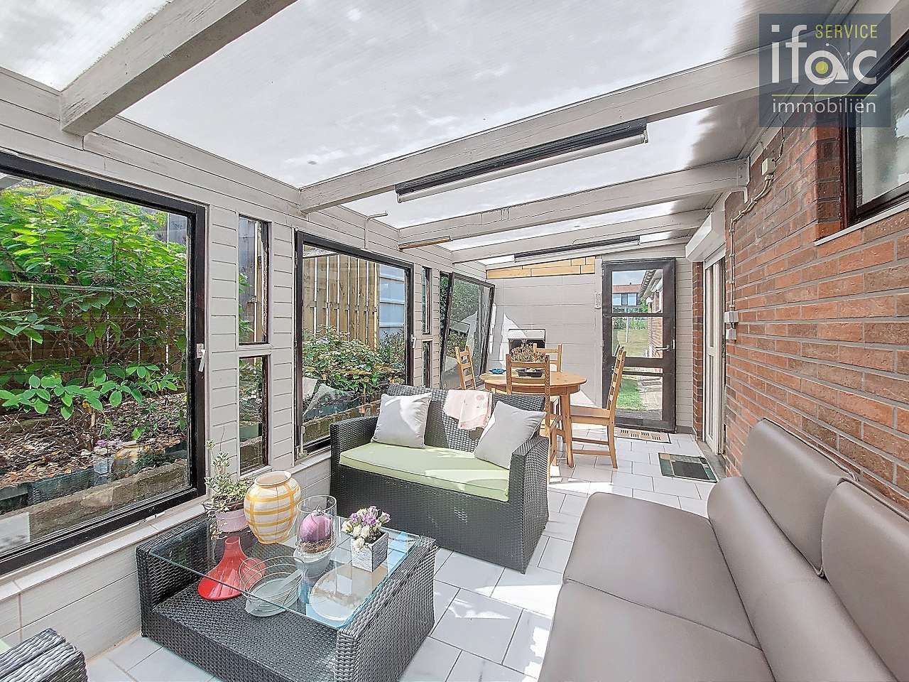 Te renoveren bungalow op zuidwest perceel van ±8 are