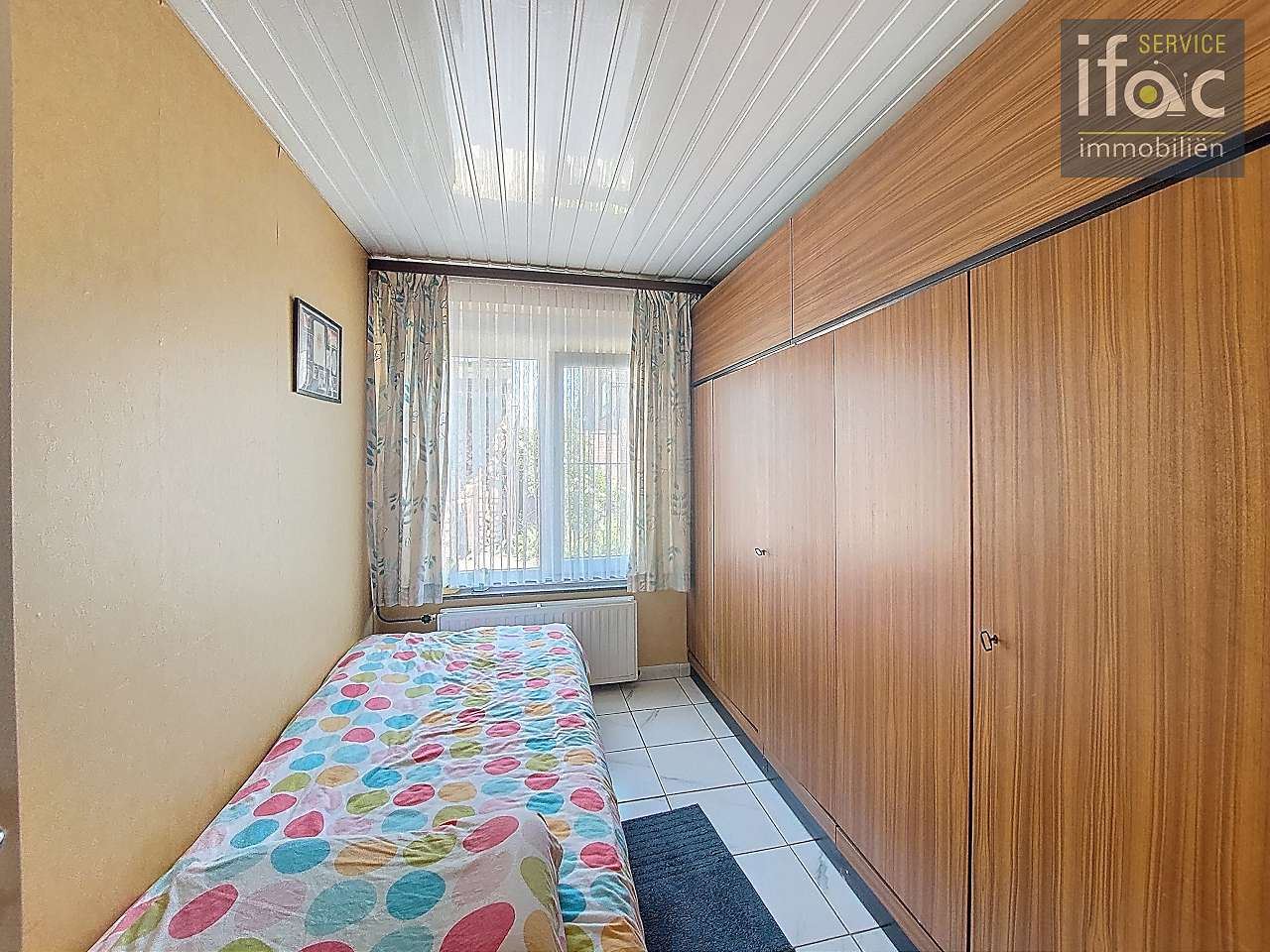 Te renoveren bungalow op zuidwest perceel van ±8 are
