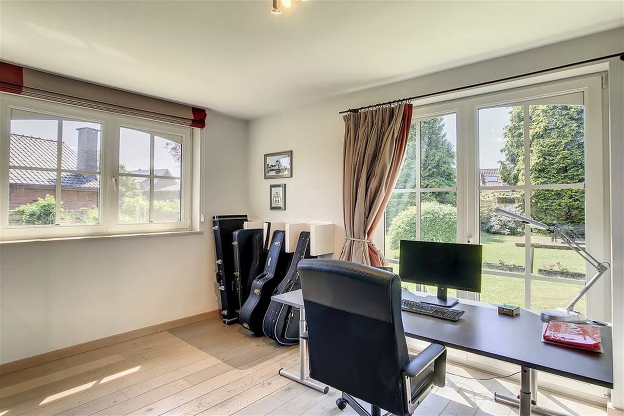 Charmante villa in residentiële omgeving met prachtig aangelegde tuin