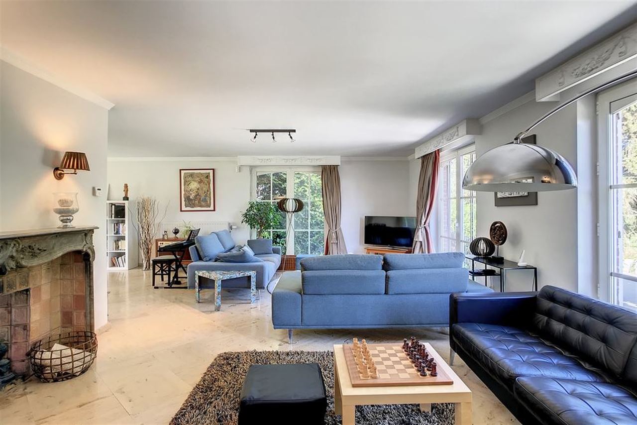 Charmante villa in residentiële omgeving met prachtig aangelegde tuin