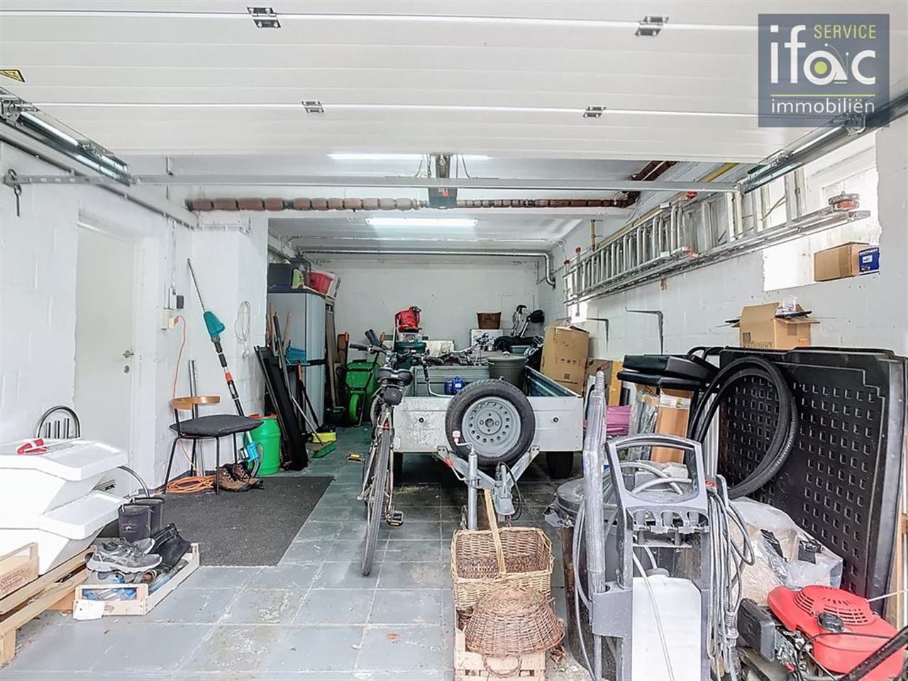 Prachtige villa op toplocatie, 6 slaapkamers en 2 badkamers