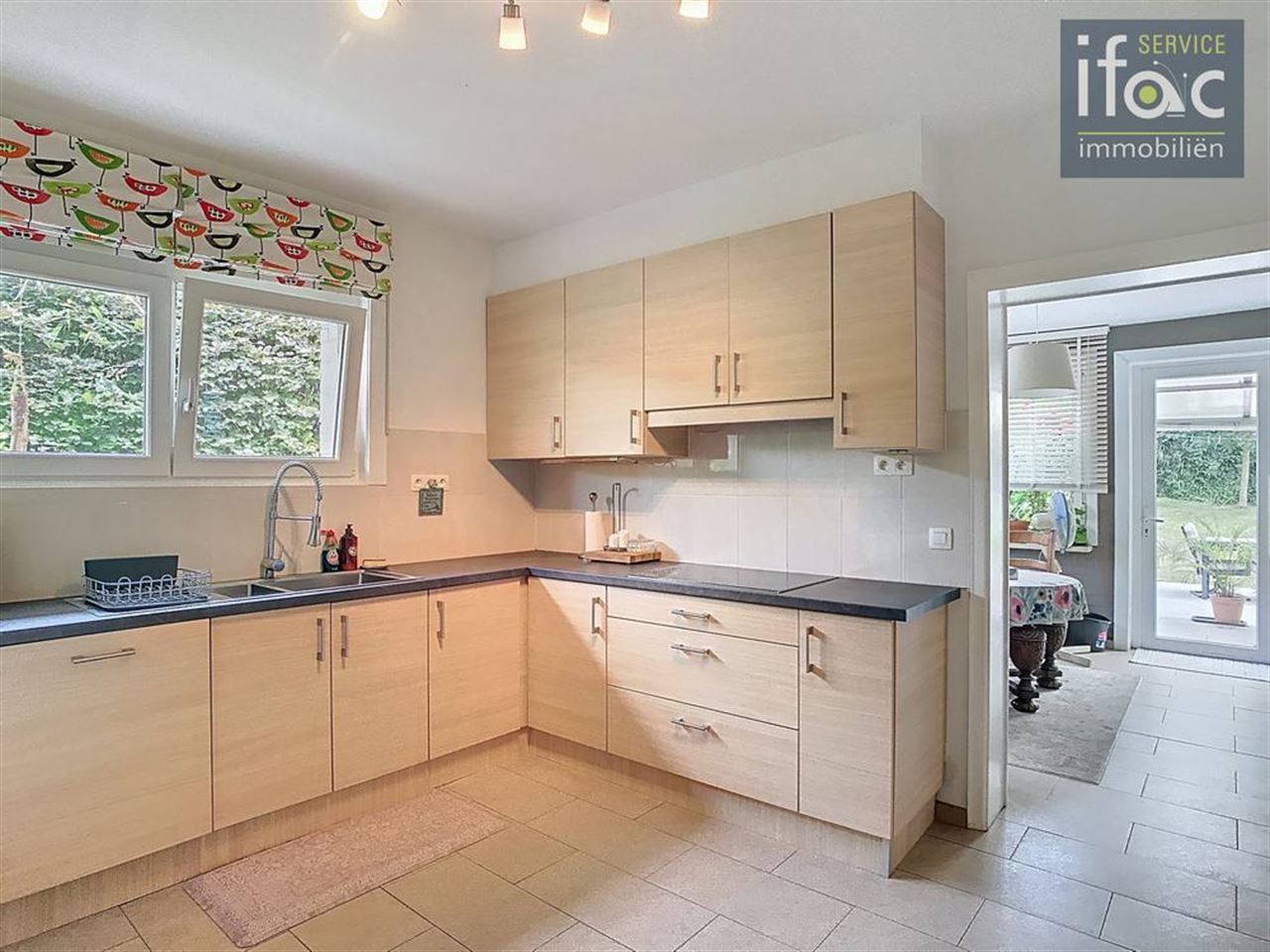 Prachtige villa op toplocatie, 6 slaapkamers en 2 badkamers