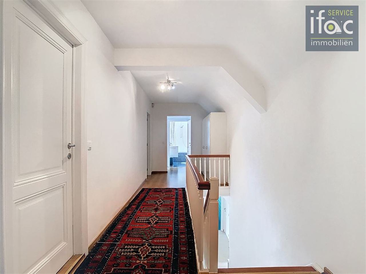 Prachtige villa op toplocatie, 6 slaapkamers en 2 badkamers