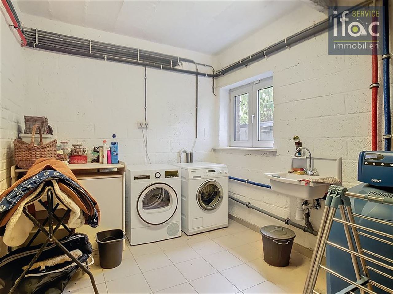 Prachtige villa op toplocatie, 6 slaapkamers en 2 badkamers