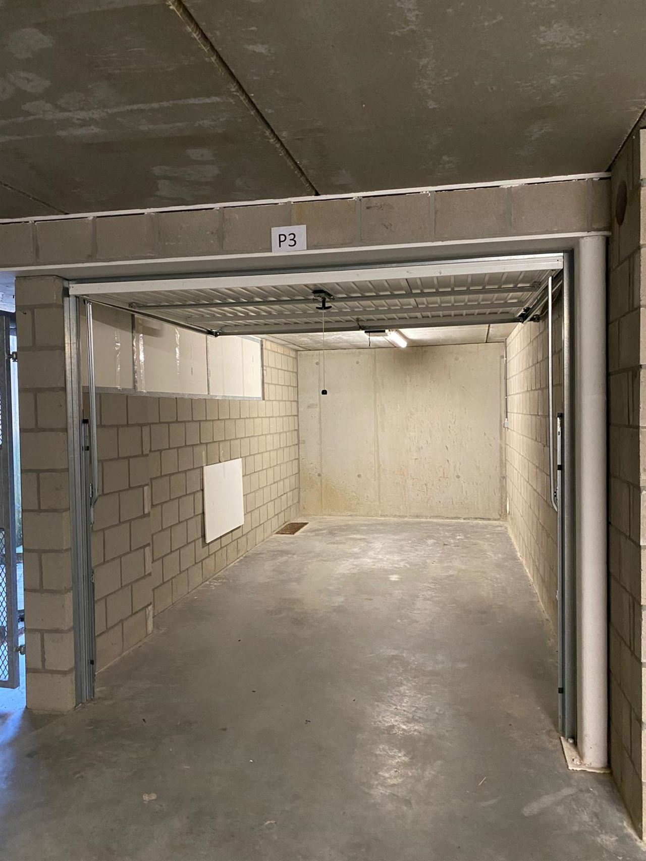 Garagebox - binnen - gesloten