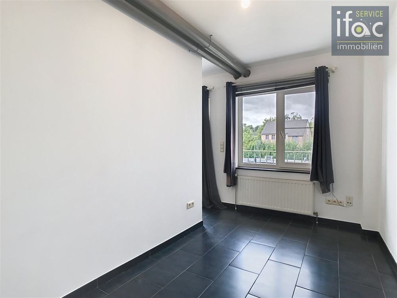 Opbrengsteigendom – 4 apts + garage