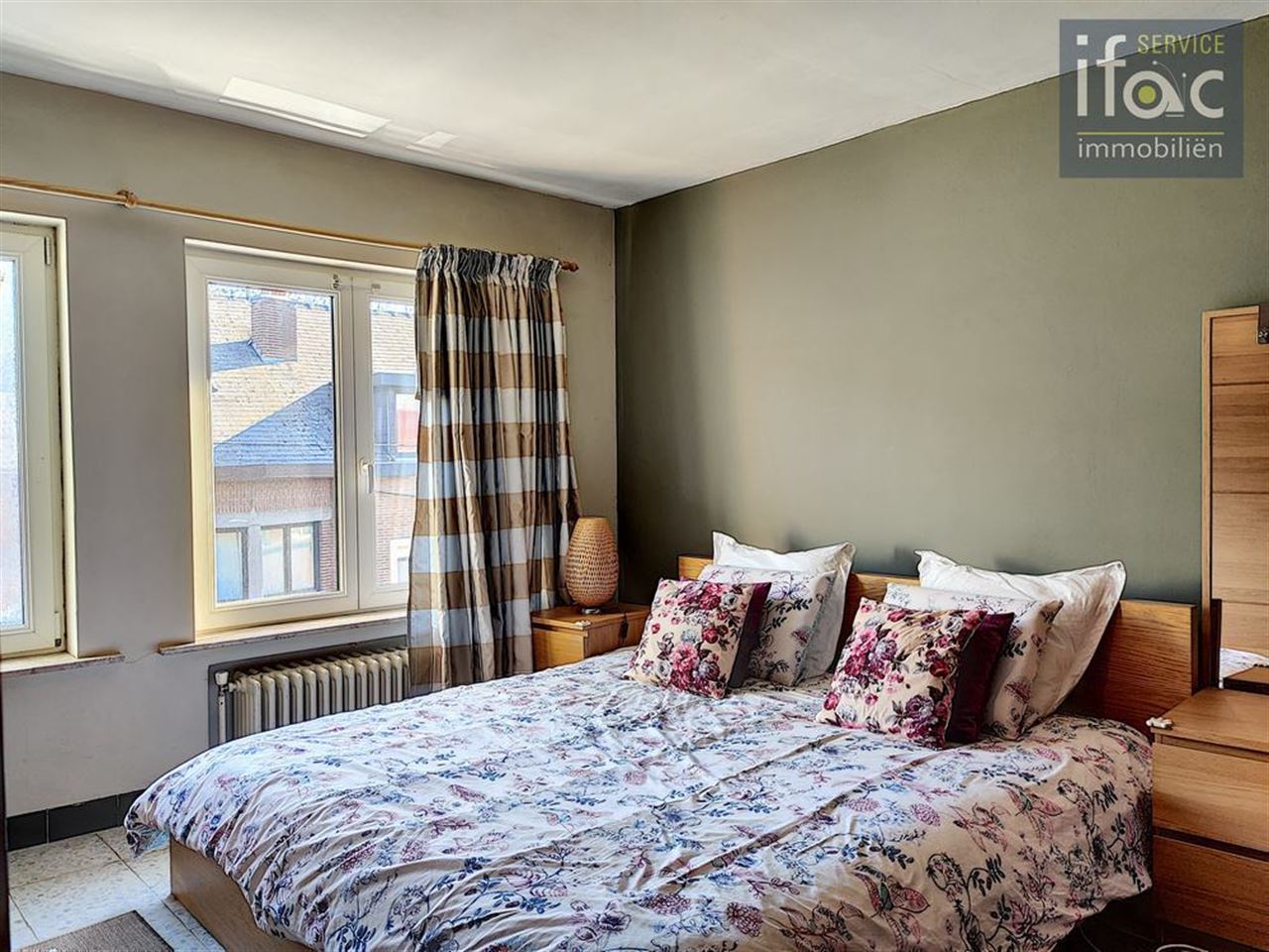 Opbrengsteigendom – 4 apts + garage