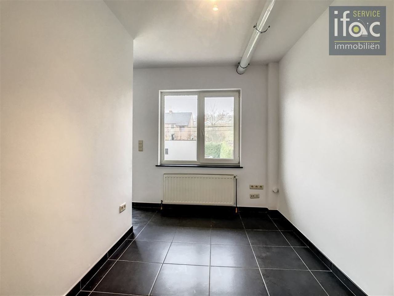 Opbrengsteigendom – 4 apts + garage