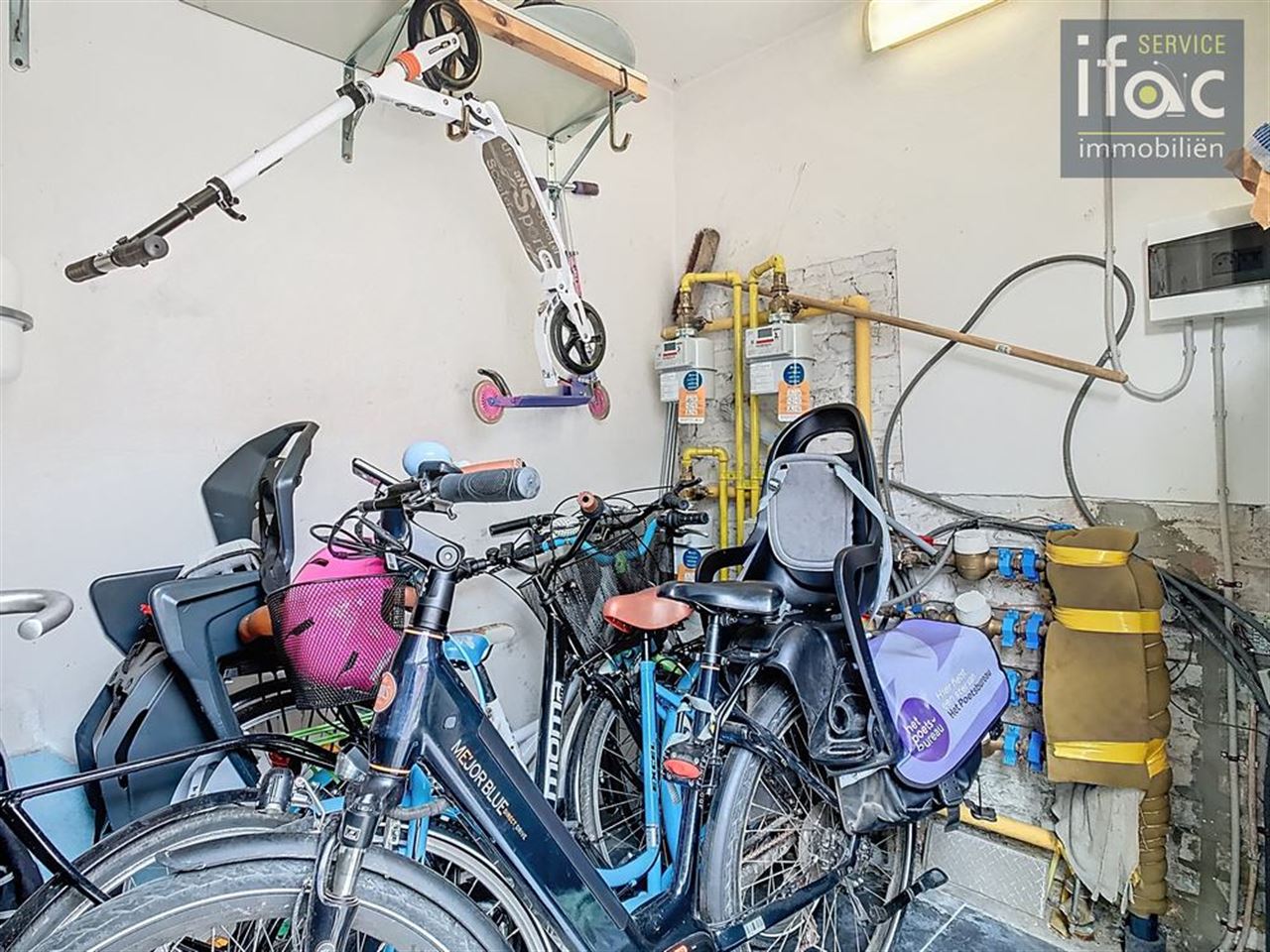 Opbrengsteigendom – 4 apts + garage