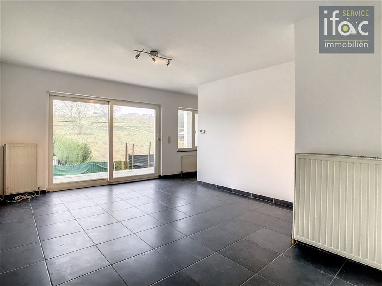 Opbrengsteigendom – 4 apts + garage