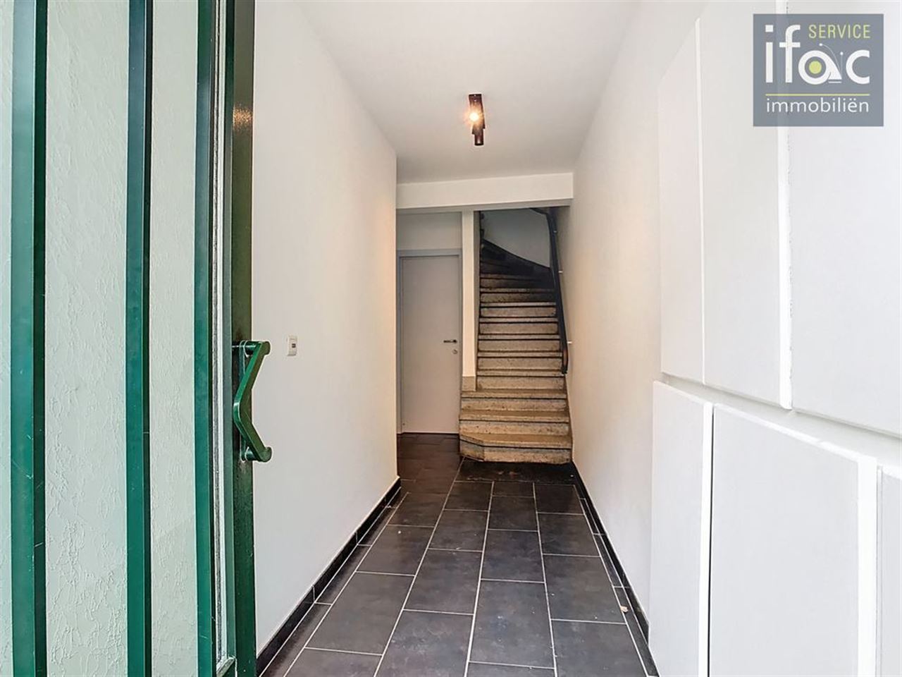 Opbrengsteigendom – 4 apts + garage