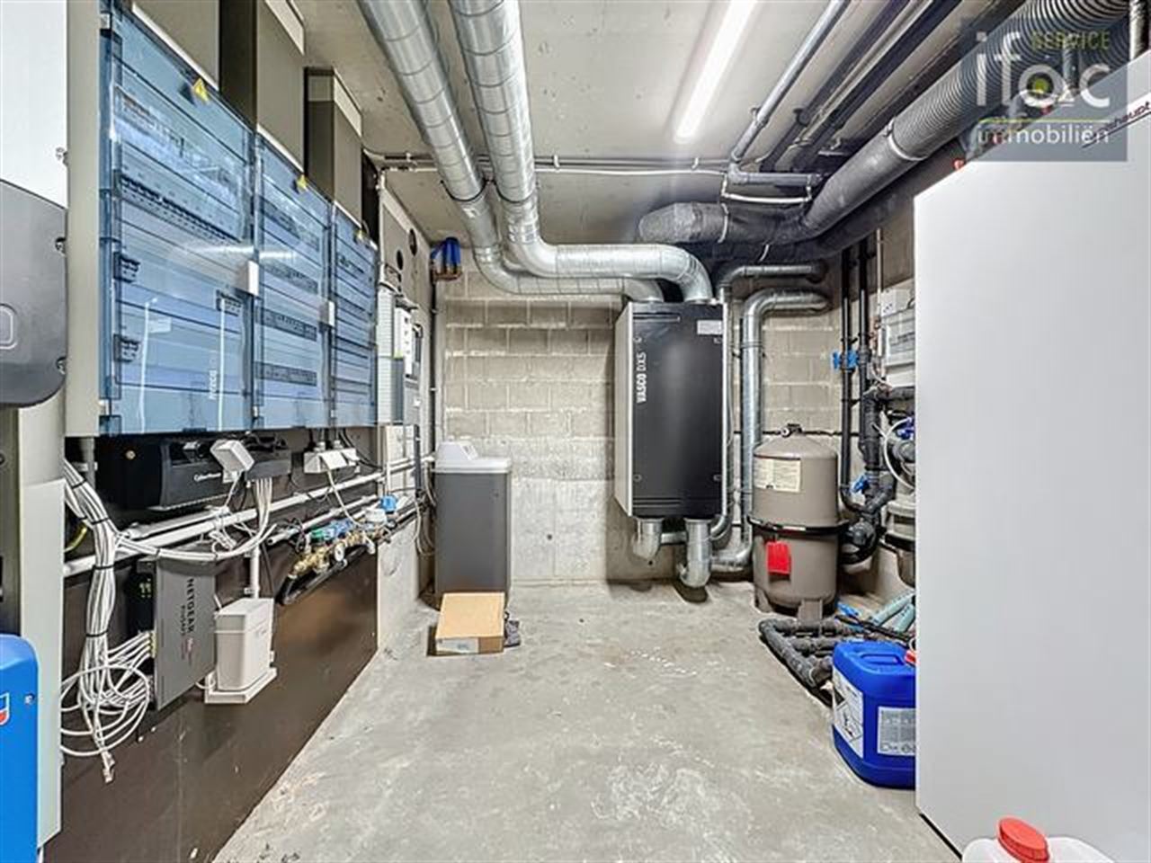 Energiezuinige villa met lichtrijke leefruimtes en grote tuin